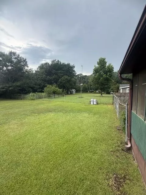 Exterior - 313 Hillside Ct, Winder, GA 30680 photo 6 of 6