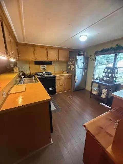 Kitchen - 313 Hillside Ct, Winder, GA 30680 photo 1 of 3