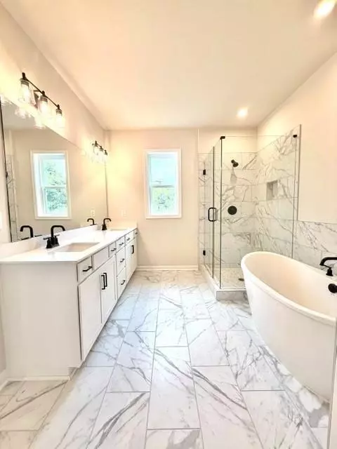 Bath - 364 Sunset Hollow St, Sugar Hill, GA 30518 photo 1 of 2