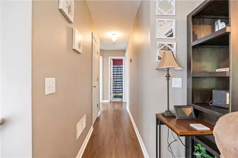 Entry Way - 323 Natchez Cir, Winder, GA 30680 photo 3 of 4