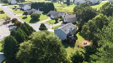 View/Area - 323 Natchez Cir, Winder, GA 30680 photo 5 of 11