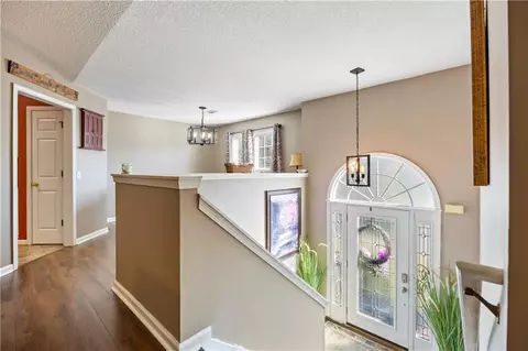Entry Way - 323 Natchez Cir, Winder, GA 30680 photo 2 of 4