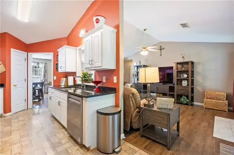 Entry Way - 323 Natchez Cir, Winder, GA 30680 photo 1 of 4
