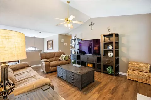 Living - 323 Natchez Cir, Winder, GA 30680 photo 1 of 1