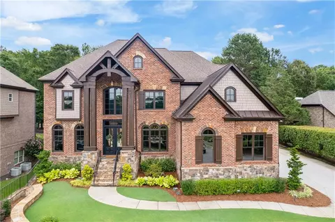2003 Skybrooke Ln, Hoschton, GA 30548