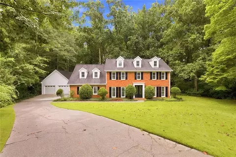 3402 Falling Brook Dr, Marietta, GA 30062