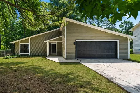 6350 Beethoven Cir, Riverdale, GA 30296