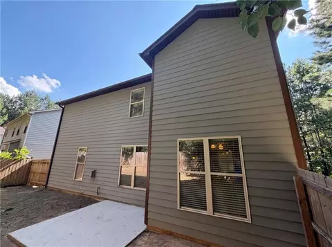 Exterior - 2471 Quincy Loop, Fairburn, GA 30213 photo 2 of 5