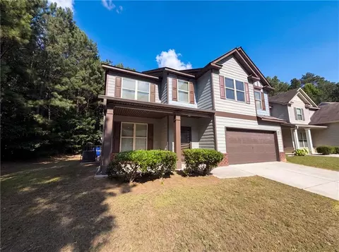 Exterior - 2471 Quincy Loop, Fairburn, GA 30213 photo 4 of 5