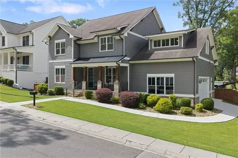 427 Nesbit St, Norcross, GA 30071