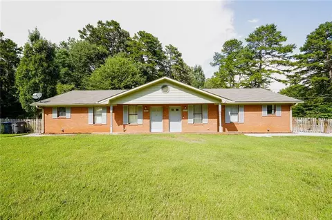351 Freeport Dr, Lawrenceville, GA 30046