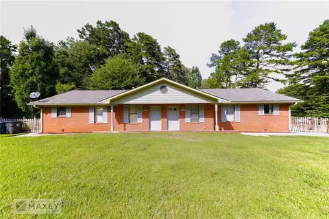 351 Freeport Dr, Lawrenceville, GA 30046
