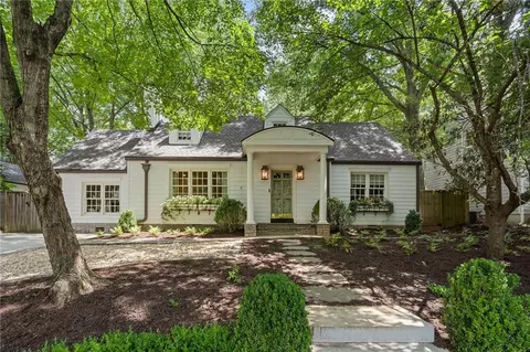 945 Northcliffe Dr NW, Atlanta, GA 30318