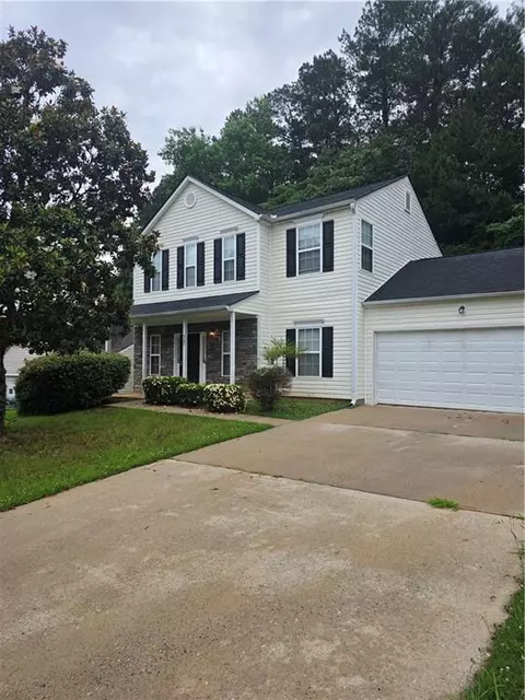 5745 Old Carriage Dr, Atlanta, GA 30349