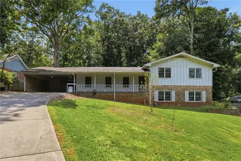 4362 White Oak Dr, Buford, GA 30518