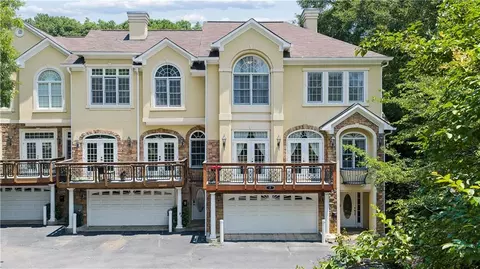 331 Carpenter Dr #5, Sandy Springs, GA 30328