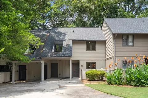 922 Cedar Crk S, Marietta, GA 30067