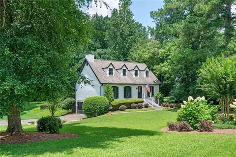 141 Indian Hills Ct, Marietta, GA 30068