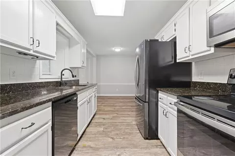 135 Dunwick Ln, Mcdonough, GA 30253 photo 9