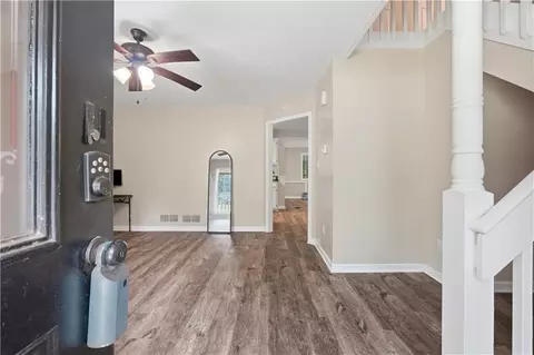 135 Dunwick Ln, Mcdonough, GA 30253 photo 2