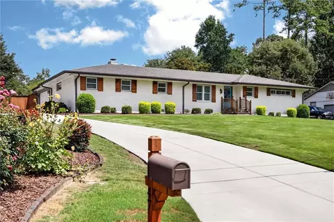 47 Rhodes Dr, Marietta, GA 30068