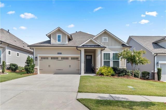6829 Bungalow Rd, Flowery Branch, GA 30542