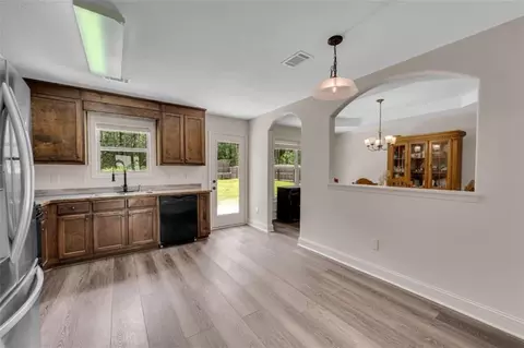 1208 Bethany Estates Ct, Monroe, GA 30655 photo 3