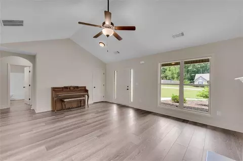 1208 Bethany Estates Ct, Monroe, GA 30655 photo 13