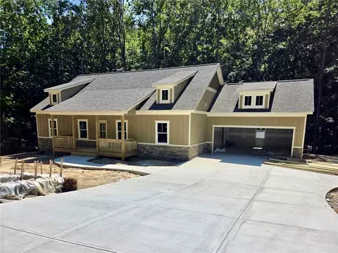 138 Lakewood Dr, Waleska, GA 30183