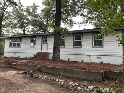 634 Duncan Rd, Oxford, GA 30054