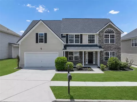 4425 Grove Lake Ct, Loganville, GA 30052