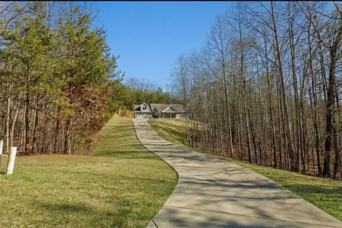 Exterior - 108 Madison Ct, Jasper, GA 30143 photo 3 of 7