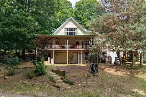 215 Dunnmill Creek Rd, Blue Ridge, GA 30513