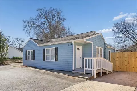 134 S Avenue Ave SE, Marietta, GA 30060
