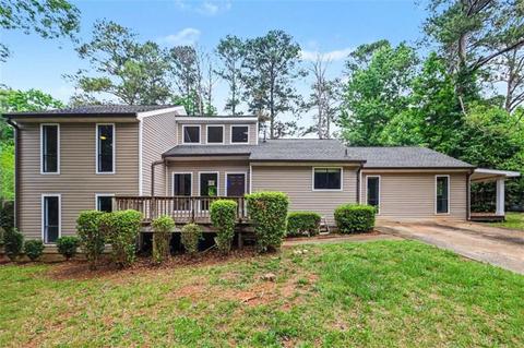 6742 Oakland Dr, Douglasville, GA 30135