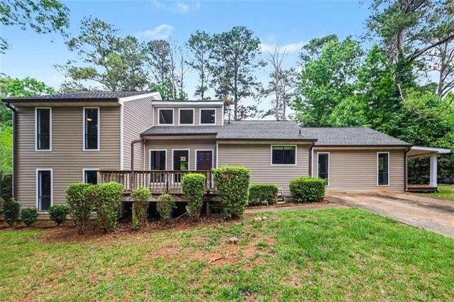 6742 Oakland Dr, Douglasville, GA 30135