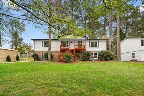 1597 Sprayberry Dr, Marietta, GA 30066
