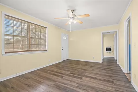 Living - 133 Rolling Acres 2nd St, Calhoun, GA 30701 photo 3 of 4