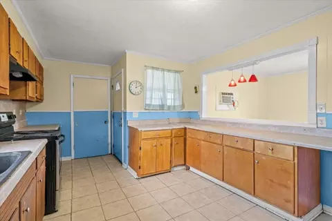Kitchen - 133 Rolling Acres 2nd St, Calhoun, GA 30701 photo 8 of 8