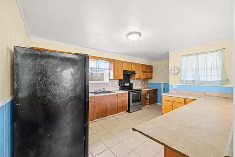 Kitchen - 133 Rolling Acres 2nd St, Calhoun, GA 30701 photo 2 of 8
