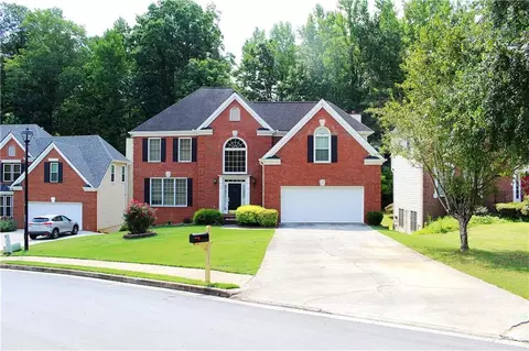 3884 Meandering Way SW, Lilburn, GA 30047