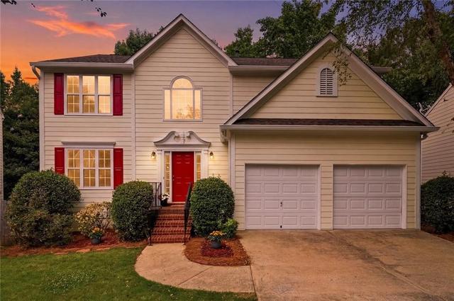 1255 Winthrope Chase Dr, Alpharetta, GA 30009