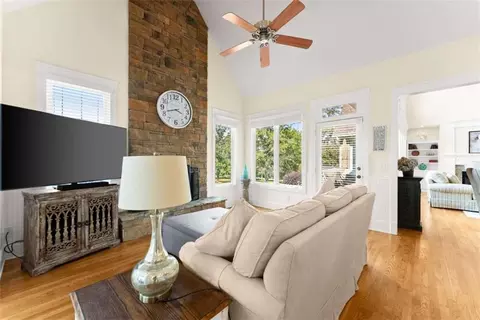 526 Orchard Dr, Clarkesville, GA 30523 photo 18