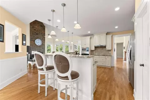 526 Orchard Dr, Clarkesville, GA 30523 photo 13