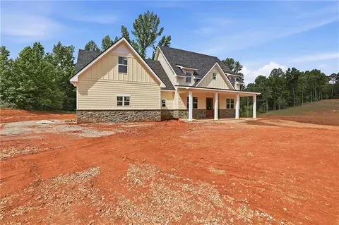 Exterior - 109 Grove Park Dr, Cornelia, GA 30531 photo 7 of 12