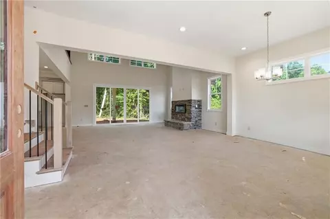 Living - 109 Grove Park Dr, Cornelia, GA 30531 photo 1 of 8