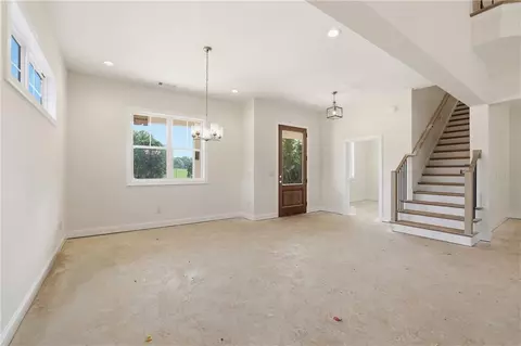 Living - 109 Grove Park Dr, Cornelia, GA 30531 photo 5 of 8