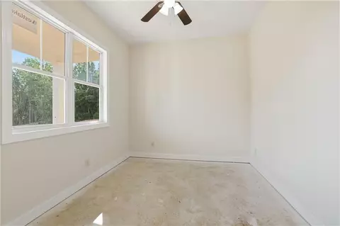 Bedroom - 109 Grove Park Dr, Cornelia, GA 30531 photo 10 of 11