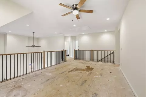 Living - 109 Grove Park Dr, Cornelia, GA 30531 photo 7 of 8