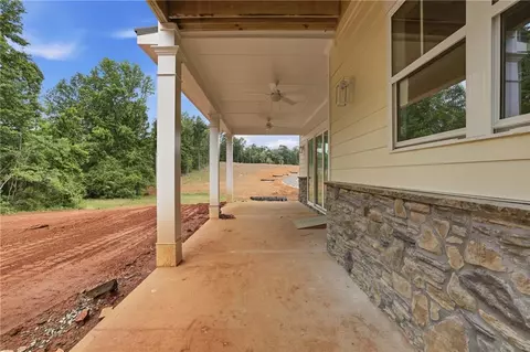 Exterior - 109 Grove Park Dr, Cornelia, GA 30531 photo 8 of 12